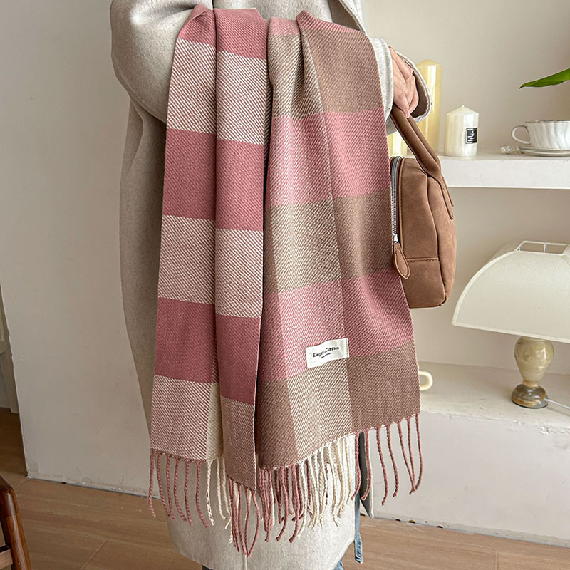 Double-sided scarf