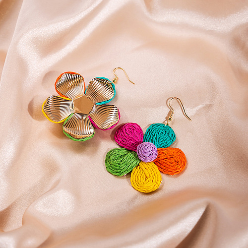 Raffia exaggerated flower ear hooks, personalized sweet color matching garland niche earrings, trendy hand-woven earrings