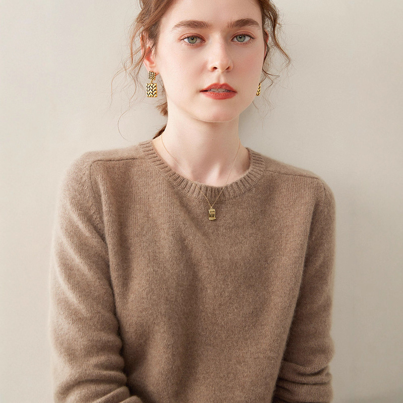 Autumn and Winter Round-Neck Thickened High-End Cashmere Sweater for Women, Loose and Lazy Style Saddle Shoulder Knit Wool Base Sweater Autumn and Winter Round-Neck Thickened High-End Cashmere Sweater for Women, Loose and Lazy Style Saddle Shoulder Knit Wool Base Sweater
