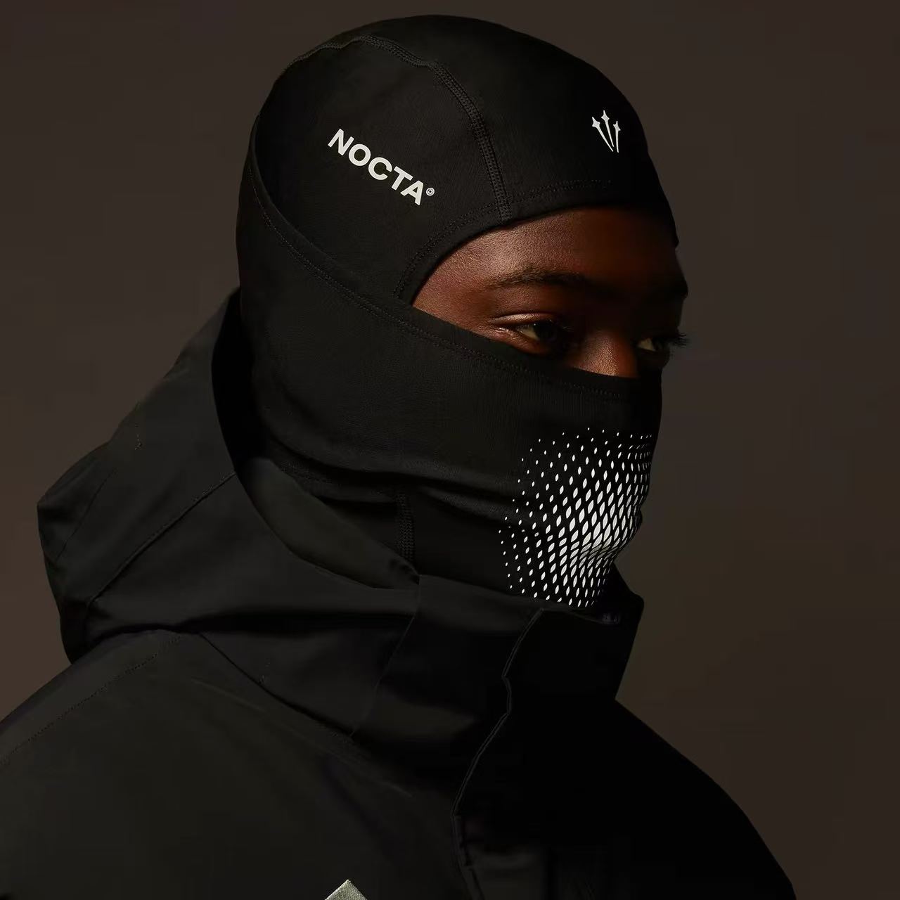 Outdoor Cycling Mask, Warm and Breathable, Reflective Ski Mask, Cold-Proof Balaclava, Face Protection, Trendy Street Style