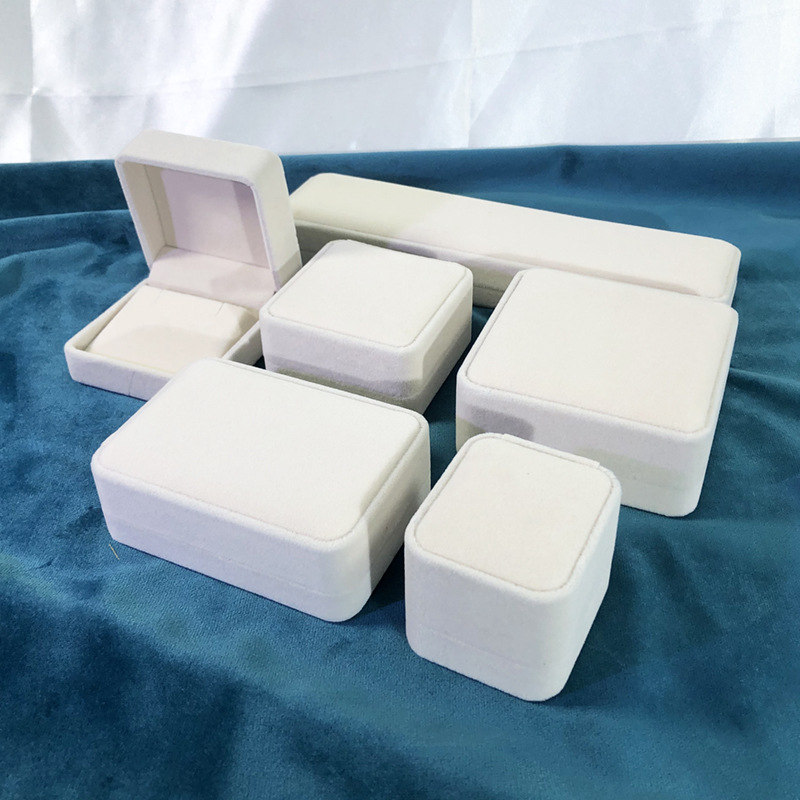 factory direct sales beige rounded flannel jewelry box jewelry box ring box pendant box bracelet bracelet box stud earrings box