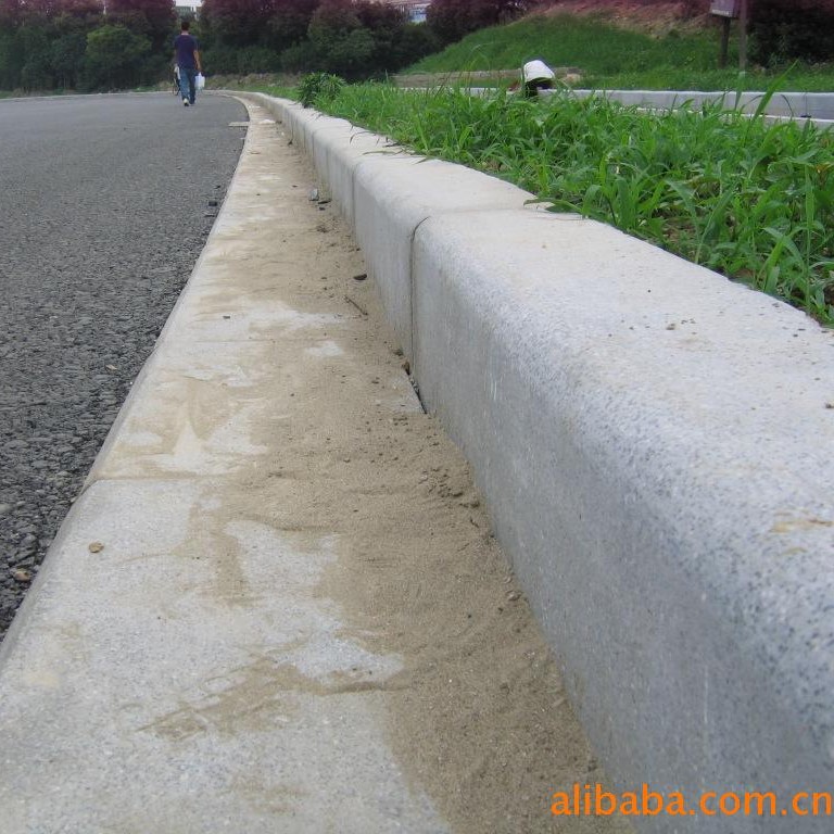 仿花岗岩人造花岗岩复合混凝土中央绿化带侧石路牙石1000*220*500