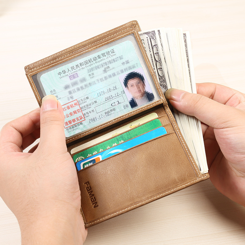 Funda de cuero para licencia de conducir Cartera de licencia de conducir multifuncional para hombre Bolsa integrada Clip de licencia de conducir de cuero Cubierta de licencia de conducir de vehículo de motor delgada