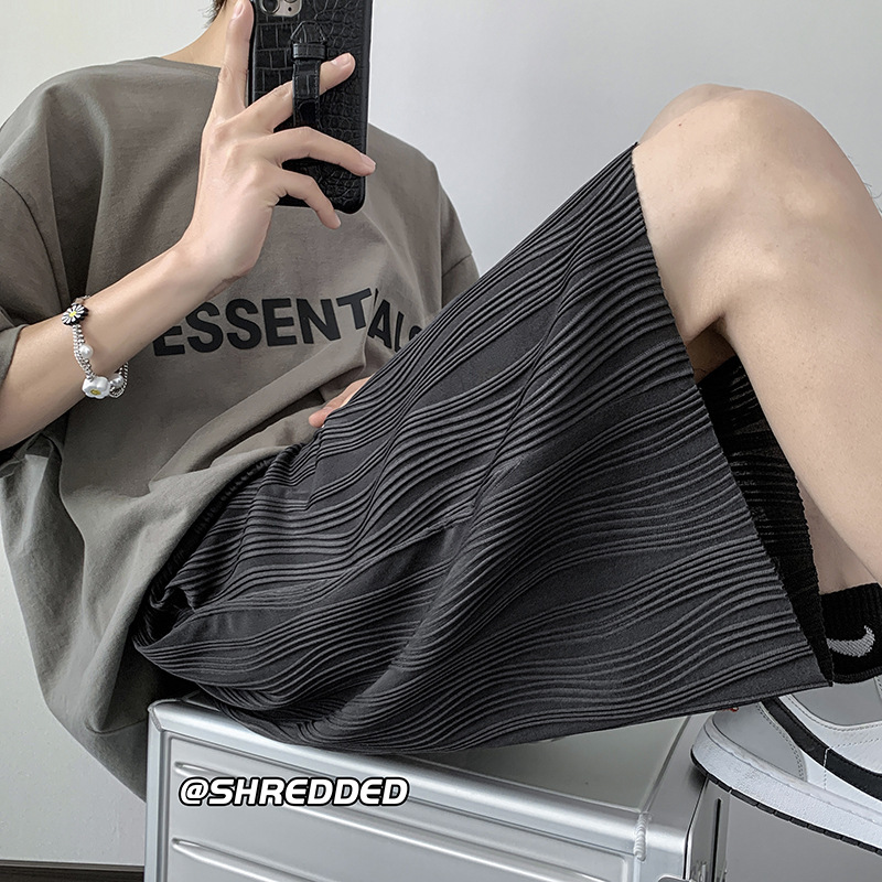 Wavy Ice Silk Shorts Men's Summer Thin Big Beach Shorts Fashionable Brand Loose Large Size Casual Solid Color Pants Wavy Ice Silk Shorts Men's Summer Thin Big Beach Shorts Fashionable Brand Loose Large Size Casual Solid Color Pants