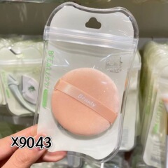 新品 ~ 雪のメリーのエアクッションはパフとマシュマロが化粧をして化粧を決めます。