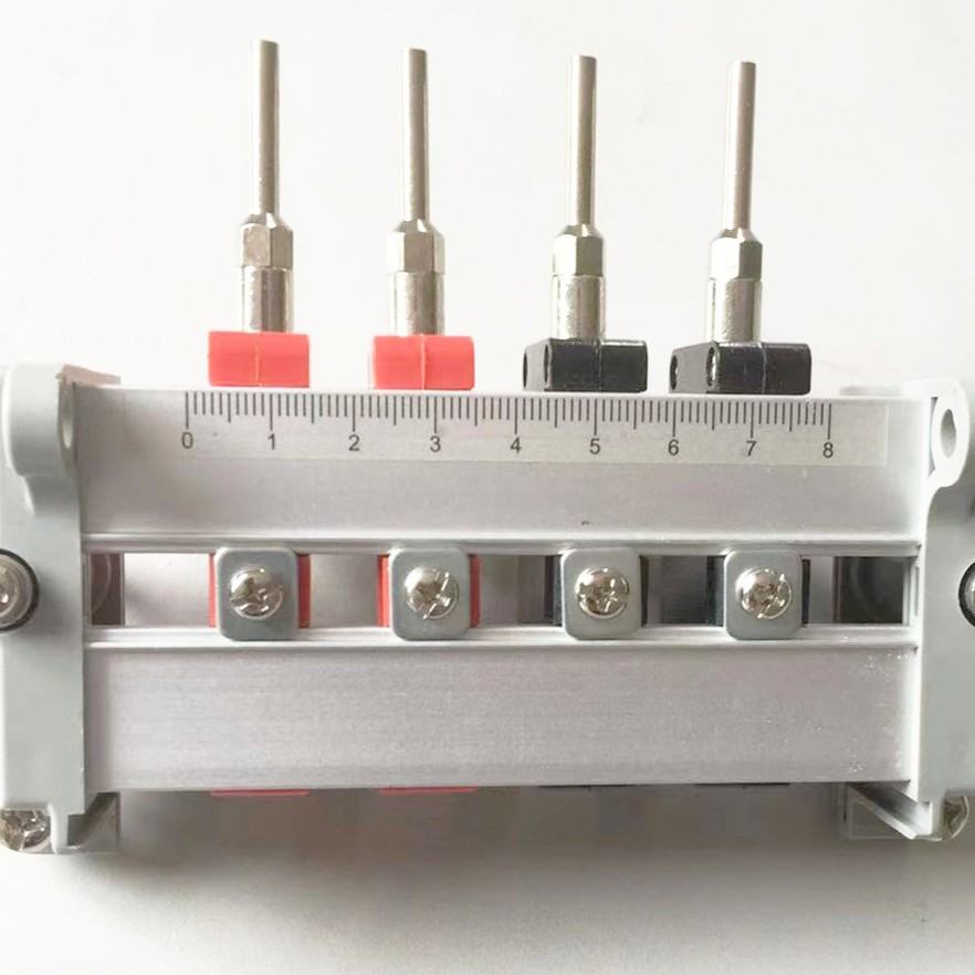 单相铝合金背出线表座 （4滑块105、125MM孔距，M8螺杆）
