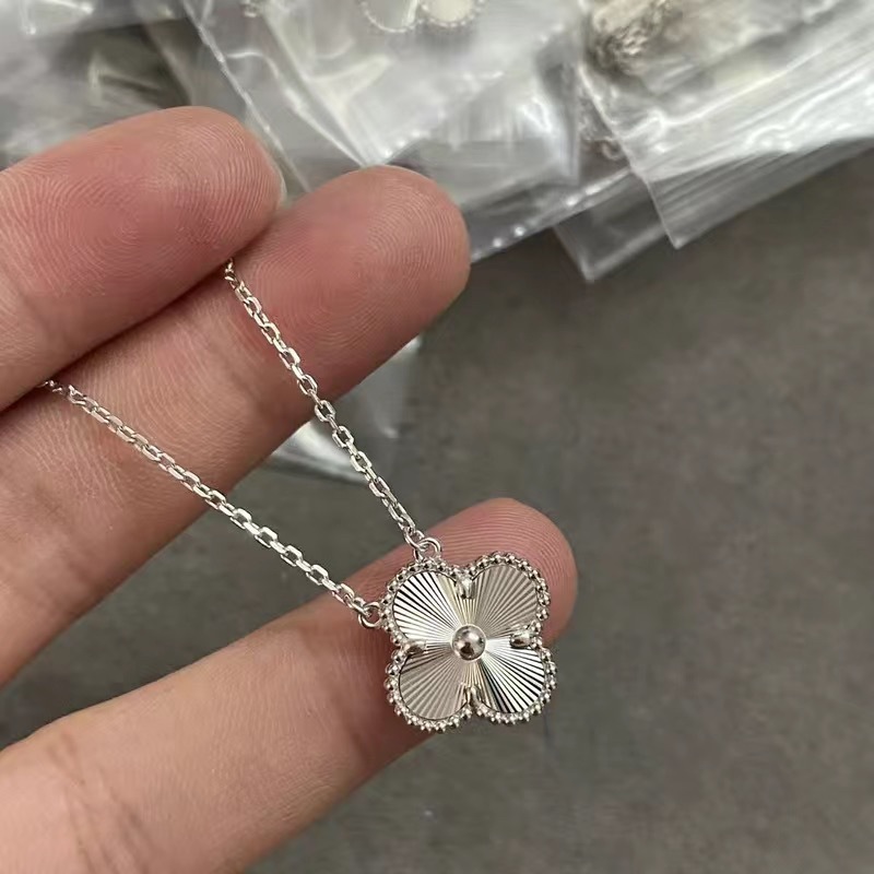 高版本银四叶草项链渡18K金是手链玫瑰红玉髓玛瑙白贝吊坠锁骨链|undefined