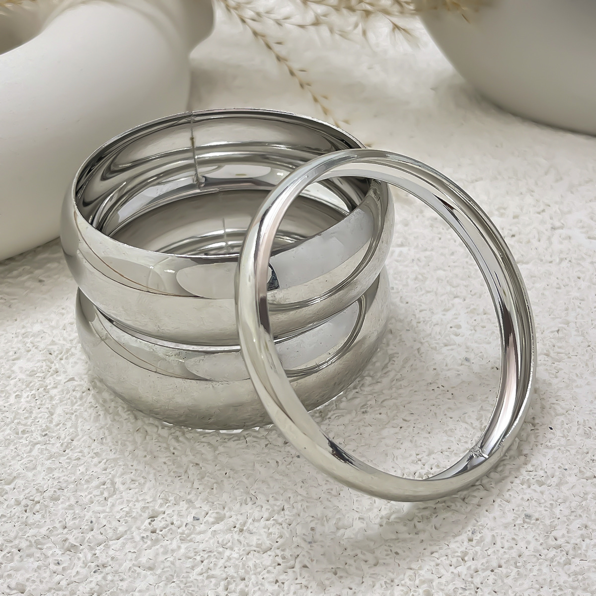 117g Weight Without pendants Pendant Material Bangle Classification Iron Chain Material 1 Set Quantity Holiday, Daily Occasion Iron Material Geometric Pattern Women's Gender Plating Design Retro, Simple Style Style Retro Simple Style Geometric Iron Wholesale Bangle 8