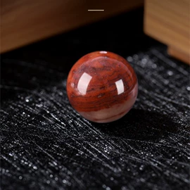 翡翠项饰;翡翠其他饰品;天然玉石项饰