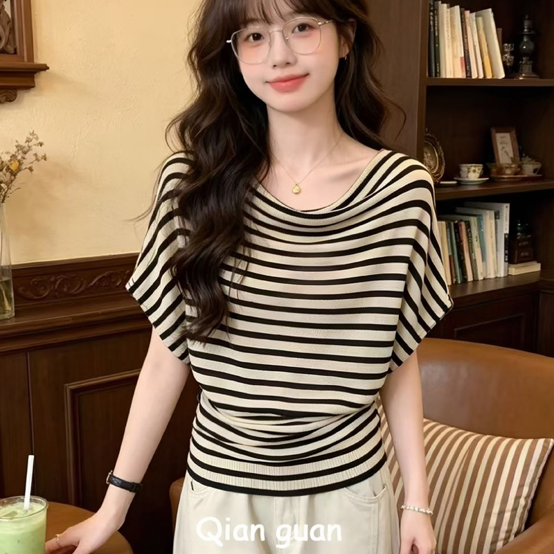 Striped T-Shirt for Women 2026 New Style Niche Chic Batwing Sleeve Top Short-Sleeve Women's Knitwear
