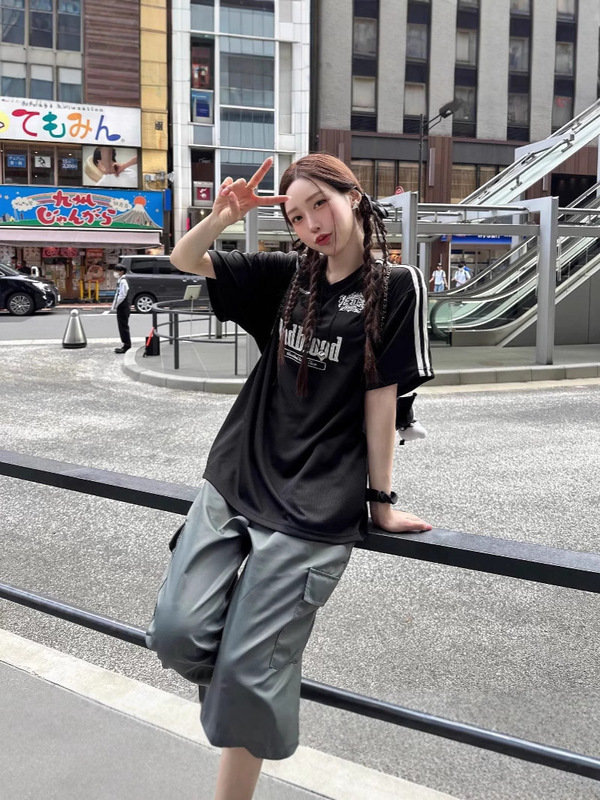 Jinyilinと同じスタイルのルーズ刺繍ルーズTシャツレディース韓国ファッションブランドbadbloodアメリカンストリートジャージ半袖|undefined