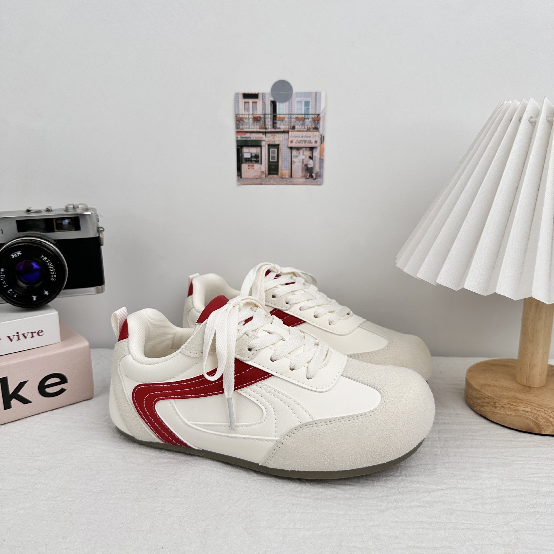 YUANBO moda versátil ballet zapatos de entrenamiento para mujeres 2025 nuevo retro color combinado zapatos casuales ligeros de suela delgada