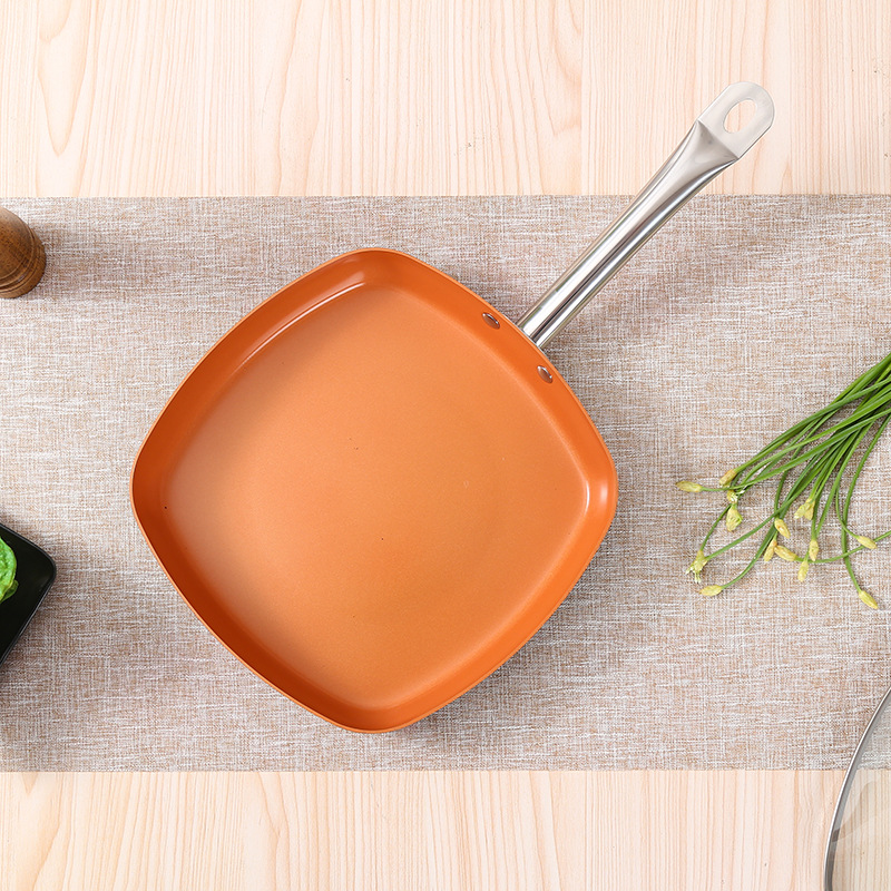 Sartén de aluminio Yipinhong Hogar libre de humo sartén antiadherente sartén de tres piezas olla de regalo al por mayor