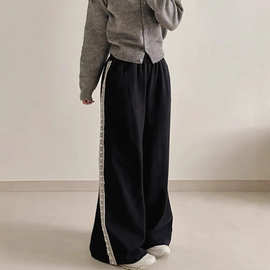 俄罗斯黑色韩版国人气侧蕾丝边松紧腰休闲长裤运动裤女2025新款宽