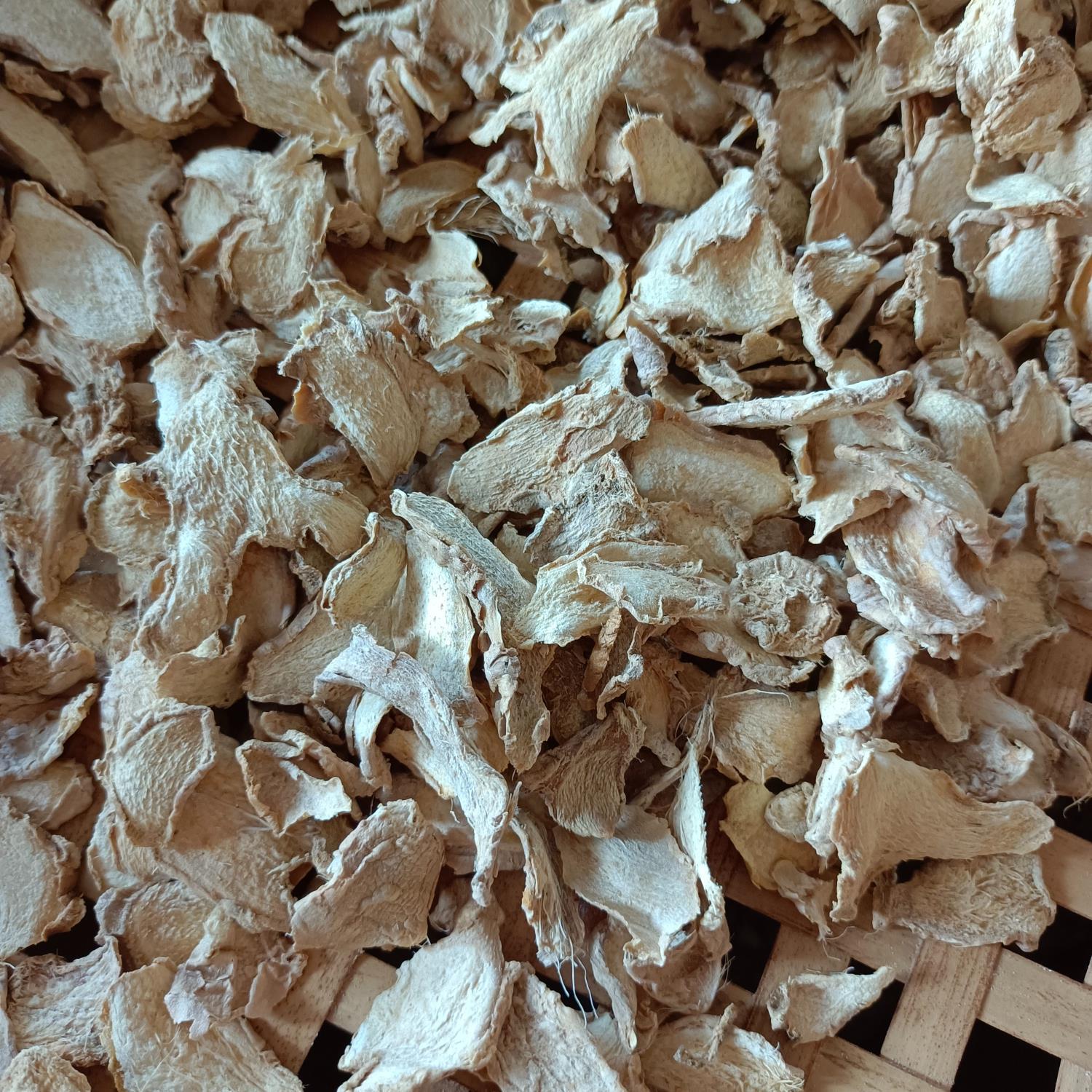 Dried Ginger Slices Gan Jiang 500g Yunnan Small Yellow Ginger for Tea Cooking and Foot Soaks key features
