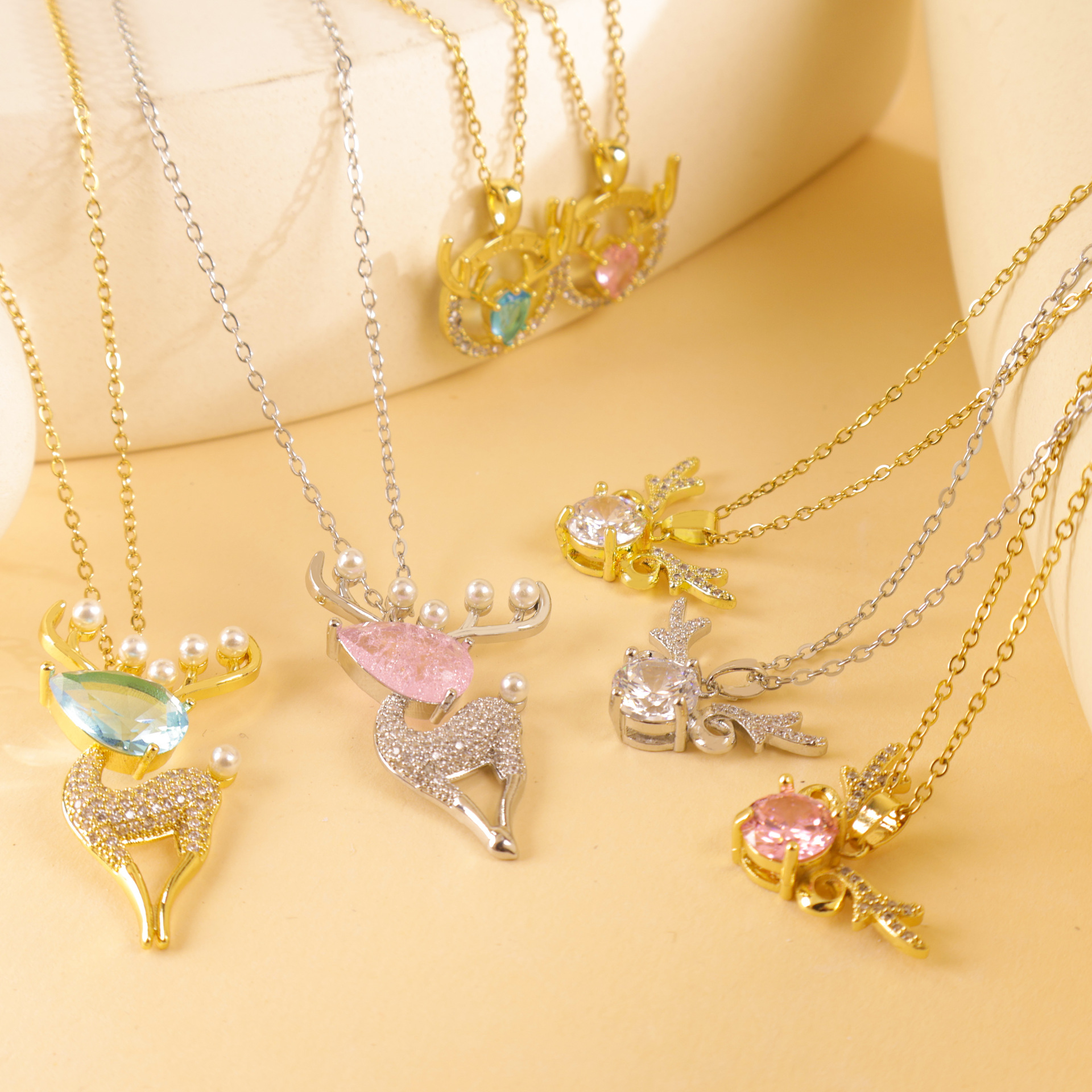 11g Weight Copper Pendant Material Titanium Steel Copper Cable Chain Antlers Pendant Necklace