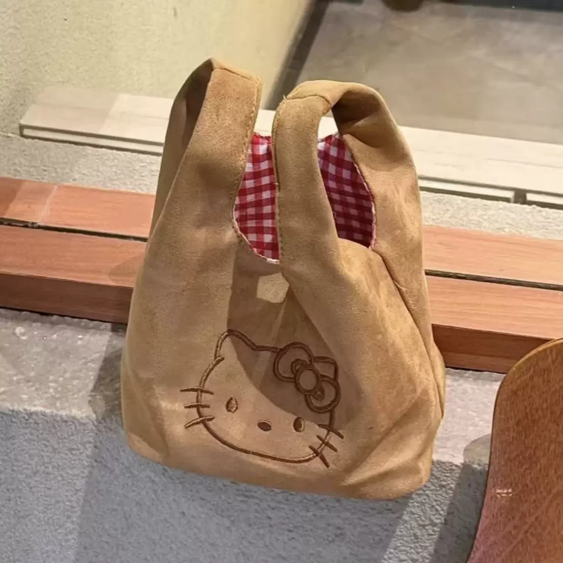 新款复古可爱手提包包女刺绣时尚手拎包通勤百搭便携大容量女包