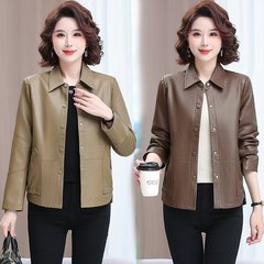 2025新型の皮衣の女性のコートのお母さんの春秋のカジュアルなジャケットの中で老年の婦人服のファッション的な洋風のpu皮の上着
