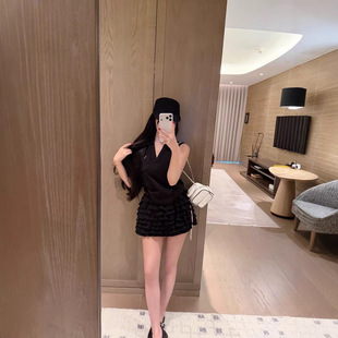 ����Ů�b2026������Ʒ�p�g�o�䱳�����°���ľ��߅��ȹ��ȹ���bŮ