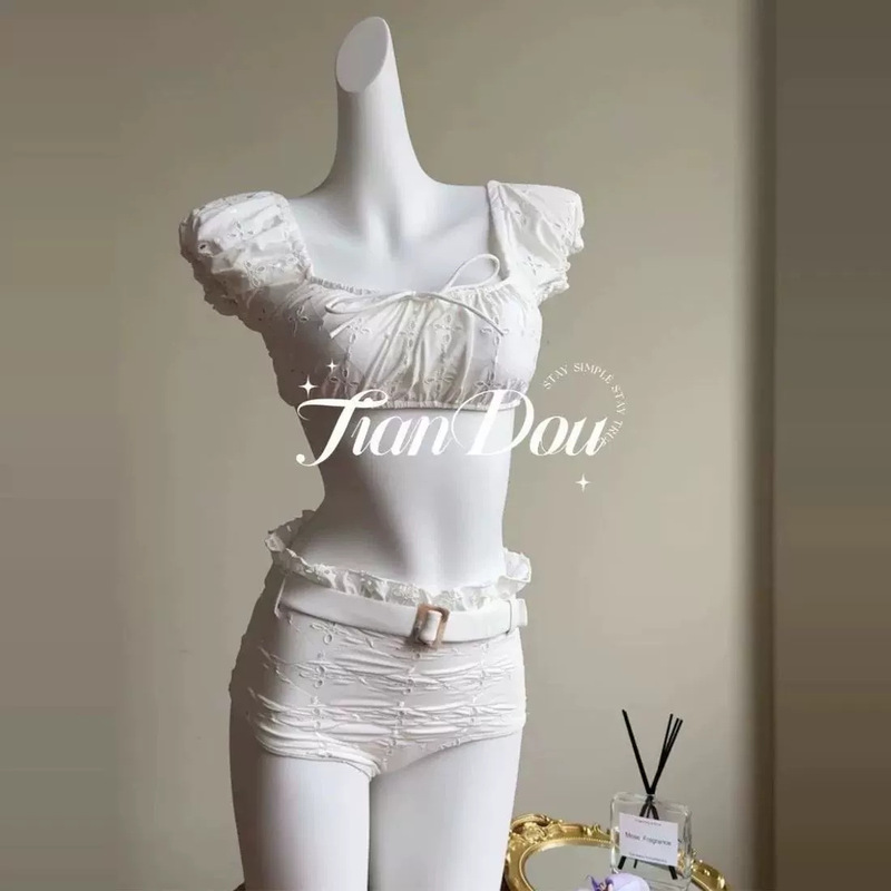 [Rome Holiday] White Lace Pure Desire High Texture Split Swimsuit Holiday Hot Spring Beach Bikini Women