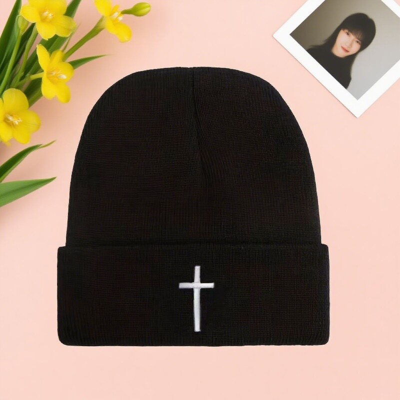 Autumn and Winter New Cross-Border Cross-Stitch Butterfly Smiley Face Plain Embroidered Knit Versatile Trendy Woolen Hat for Men and Women to Keep Out the Cold