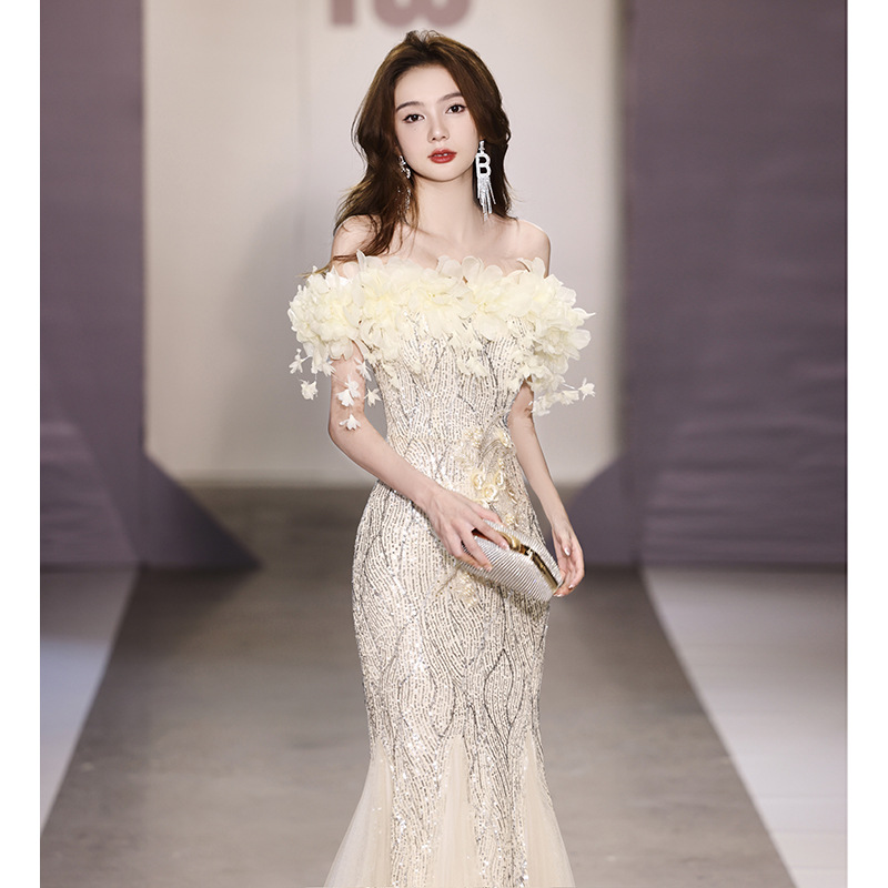 Vestido de noche sirena 2025, hombros descubiertos, alta gama, lujo ligero, nicho, personalizado, de alta clase, para anfitriona, con lentejuelas, para reunión anual, cena, fiesta, brillante