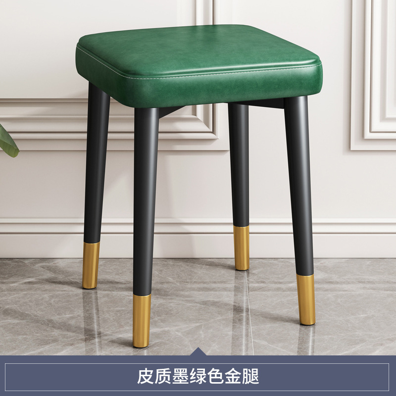 Silla de comedor de lujo ligera nórdica, taburete cuadrado de paquete suave apilable para el hogar, silla de mesa moderna simple, taburete de maquillaje para uñas