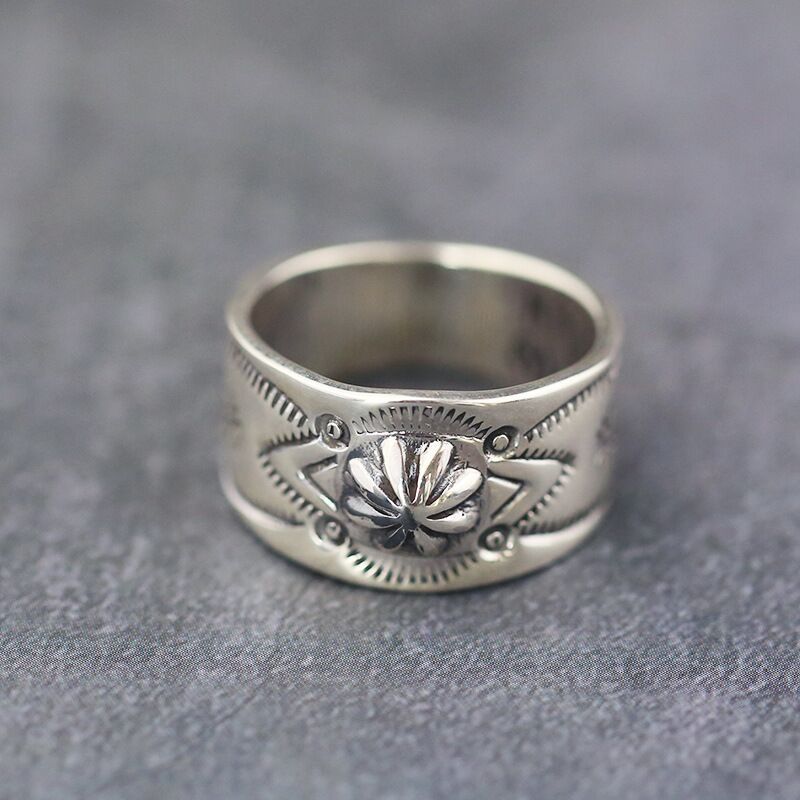 Retro fashionable elegant ring for men and women handmade