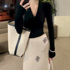 2025早秋季韩系高级感穿搭一整套女V领长袖衬衫+烫钻半身裙两件套