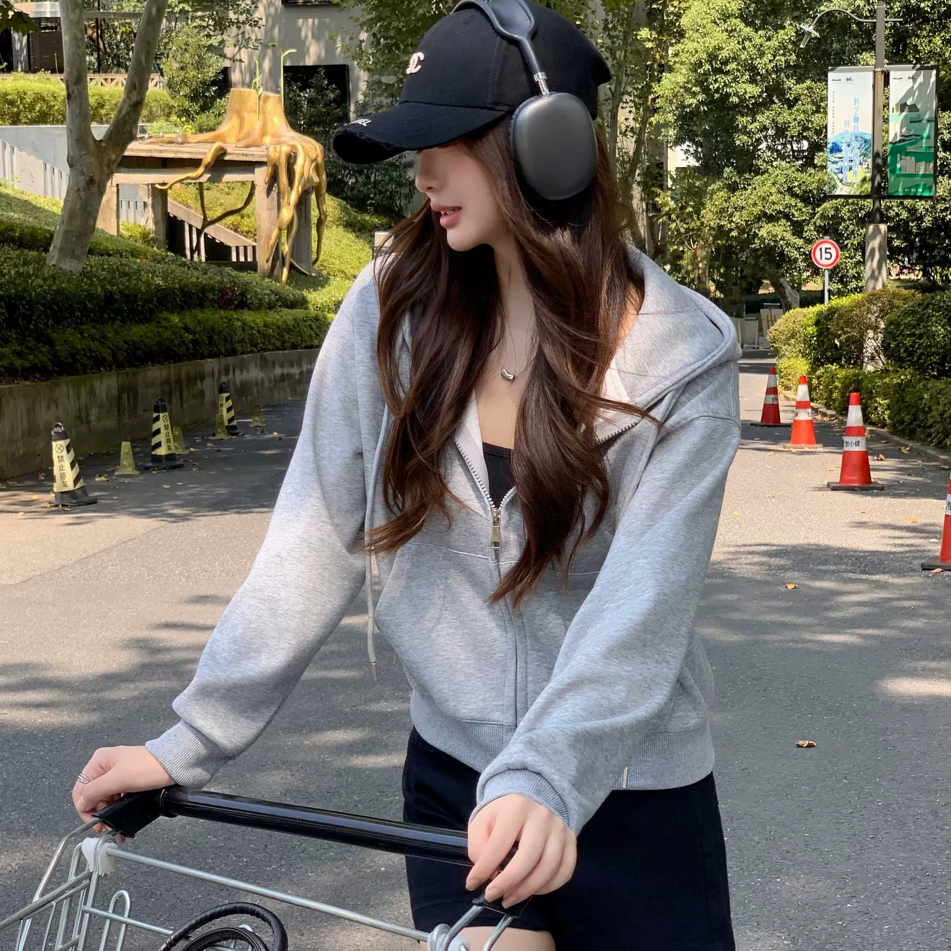 K1205灰色连帽拉链短款卫衣外套女春秋冬季上衣修身美式早秋穿搭