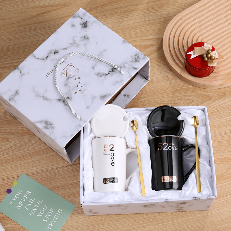 Black and White Couple Water Cups, Creative Ceramic Mugs with Lids and Spoons, High-Value Coffee Cups for Spring Festival, Mid-Autumn Festival Gifts Black and White Couple Water Cups, Creative Ceramic Mugs with Lids and Spoons, High-Value Coffee Cups for Spring Festival, Mid-Autumn Festival Gifts