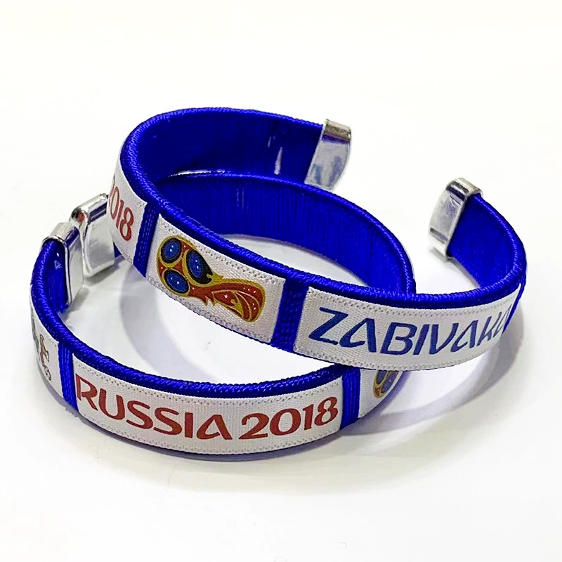Браслеты-проволока, 7×7 см, шерсть, дизайны сборных и клубов, набор 12 шт. (70 г)