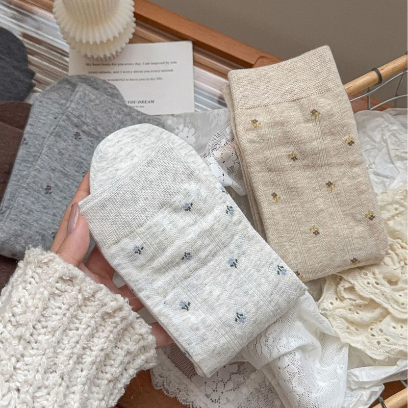 咖色碎花袜子女中筒袜春秋棉袜ins潮日系复古配勃肯鞋百搭堆堆袜|undefined