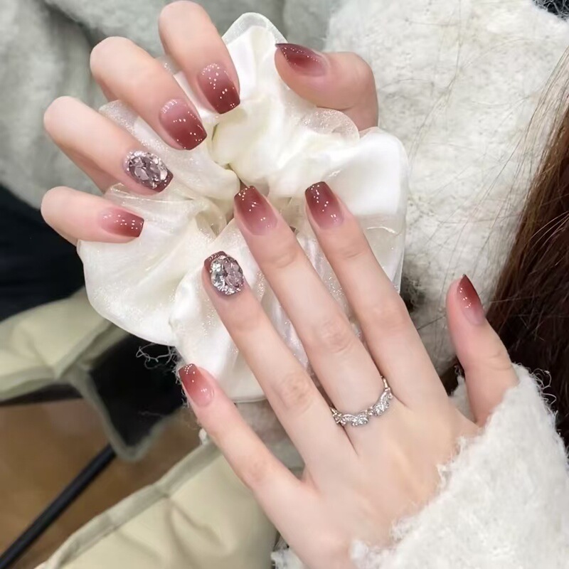 Short Gradient High-End Flash Whitening Wearable Nails Simple and Gentle Manicure Nail Patches Removable Finished Nails