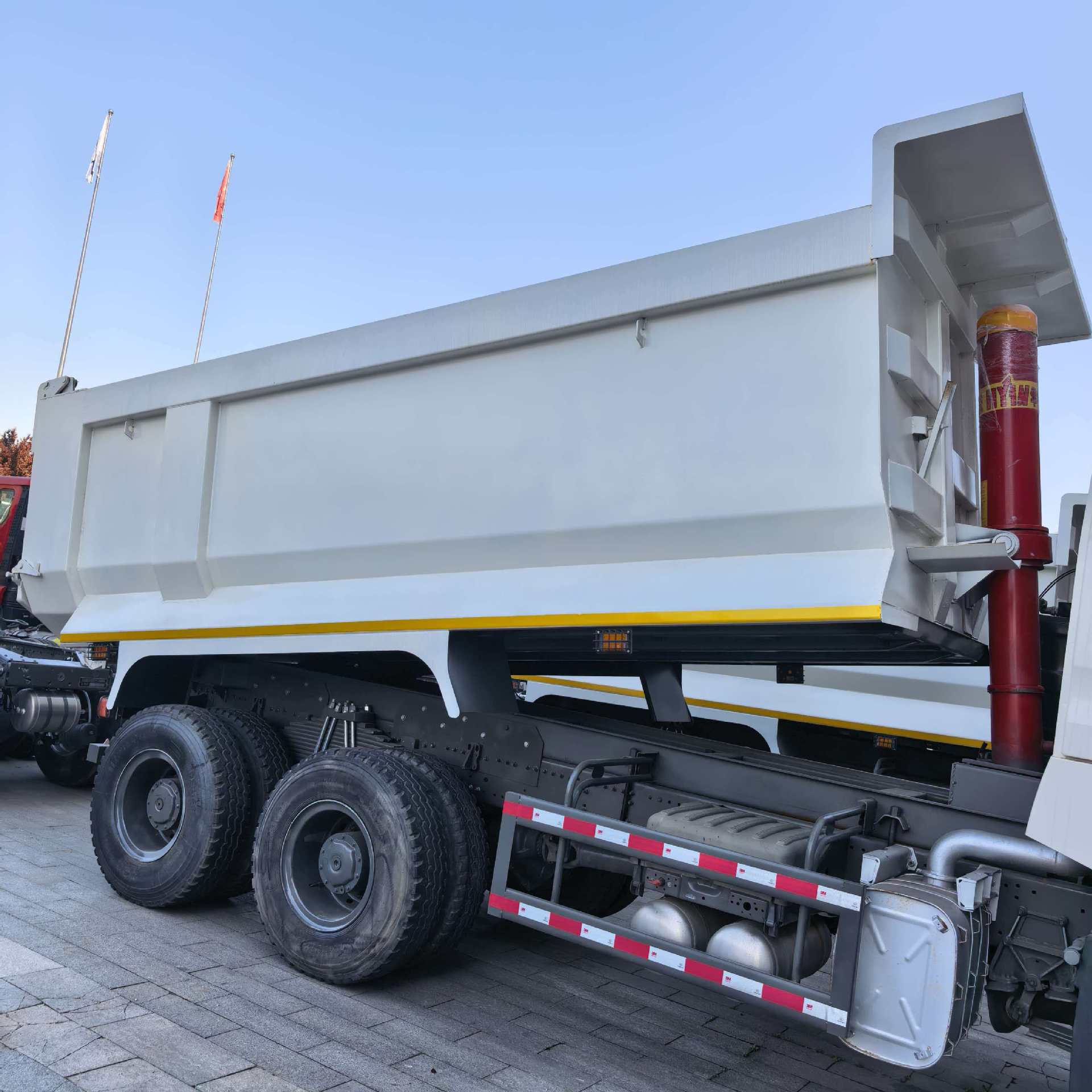 Cross-Border Supply of Sinotruk Howo Dump Trucks Tx6X4, African Dump Trucks, Howo Dump Trucks