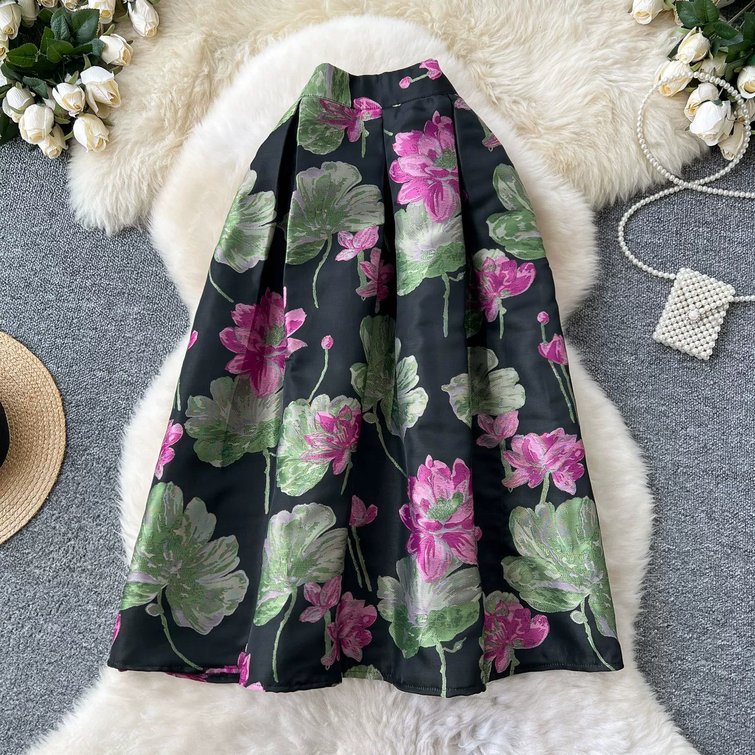 Жаккардовая юбка в стиле дворцового ретро для тяжелой промышленности, женская зима 2025 года, тонкая трапециевидная плиссированная юбка-зонтик средней длины с высокой талией