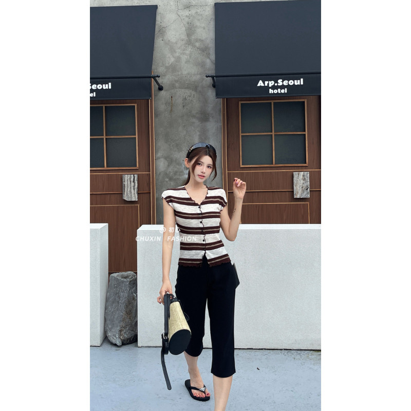 C.X Original Style Capri Pants with Side Slits Black Casual Pants Cx2379 C.X Original Style Capri Pants with Side Slits Black Casual Pants Cx2379