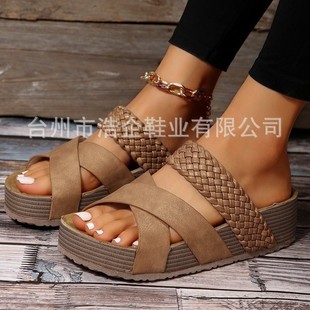 Cross-border Shoes Platform Slippers Women 2023 New Fashion Casual Lazy Shoes Cross-border Slippers