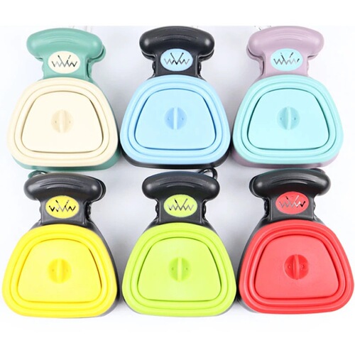 Manufacturer of pet products poop picker, portable folding toilet clip for dogs when going out, special garbage bag for walking dogs, poop clip