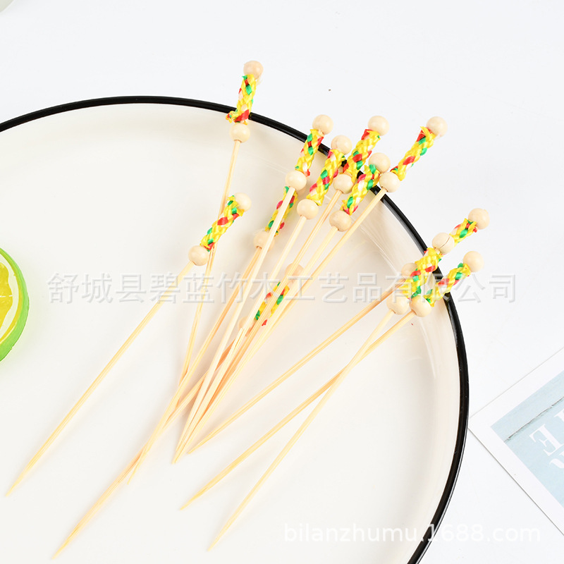 Fabricante de suministro de azúcar de calabaza palillos de dientes frutas decorativas palillos de bambú hamburguesas amarillos horquilla de frutas al por mayor cubiertos