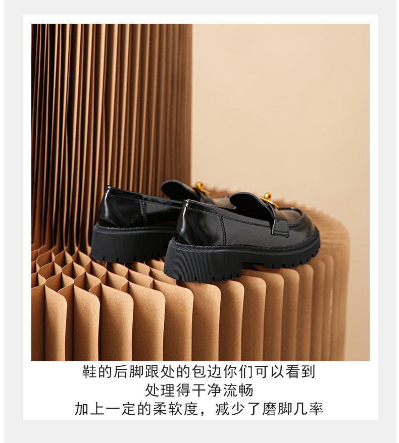 Giày lười nữ da mềm mũi tròn đế dày khóa vàng gót vuông 3–5 cm — Màu đen chi tiết 11