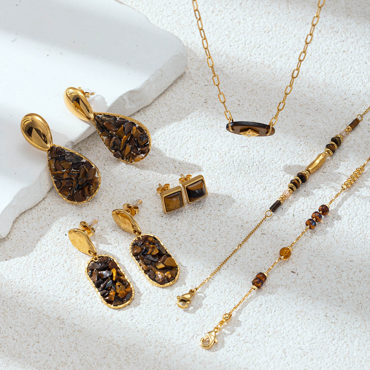 Taina Europa y los Estados Unidos pernos de acero inoxidable para mujeres no se desvanecen con joyas incrustadas de piedra triturada natural juegos de productos de venta cruzada