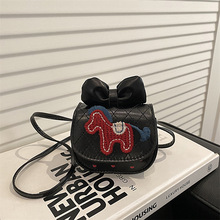 Ůͯ�^��ɐ�б����tɫ�����YС�R����Ů���t�����q�X����μ��