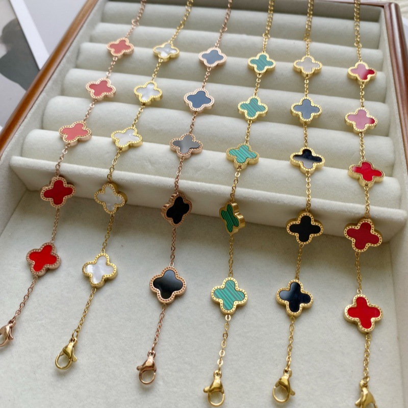 色褪せない五つ葉のクローバー チタン鋼ブレスレット 18Kゴールドメッキ おしゃれでクラシックな雰囲気 韓国風 ニッチ|undefined