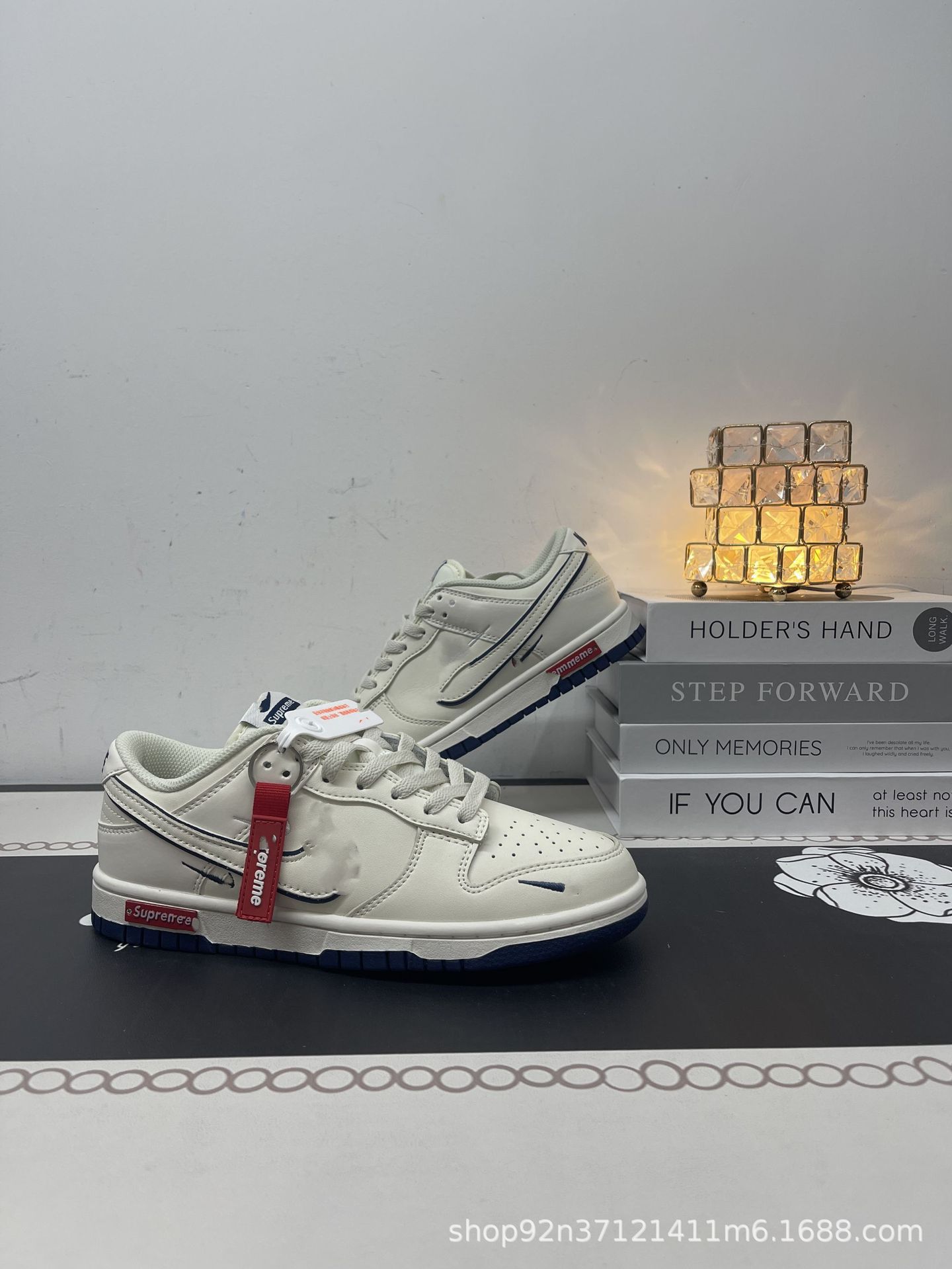 공동 브랜드 흰색과 파란색 [하프 사이즈 포함]