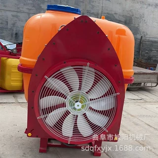小四轮后悬挂果树打药机800升轴传动高压喷药机枣树风送式喷雾机