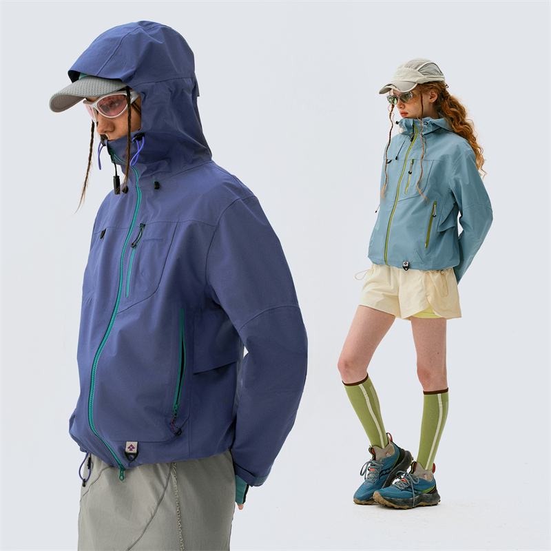 Women's Outdoor Hardshell Jacket for Spring and Autumn, Windproof and Waterproof Functional Coat with Hood for Hiking