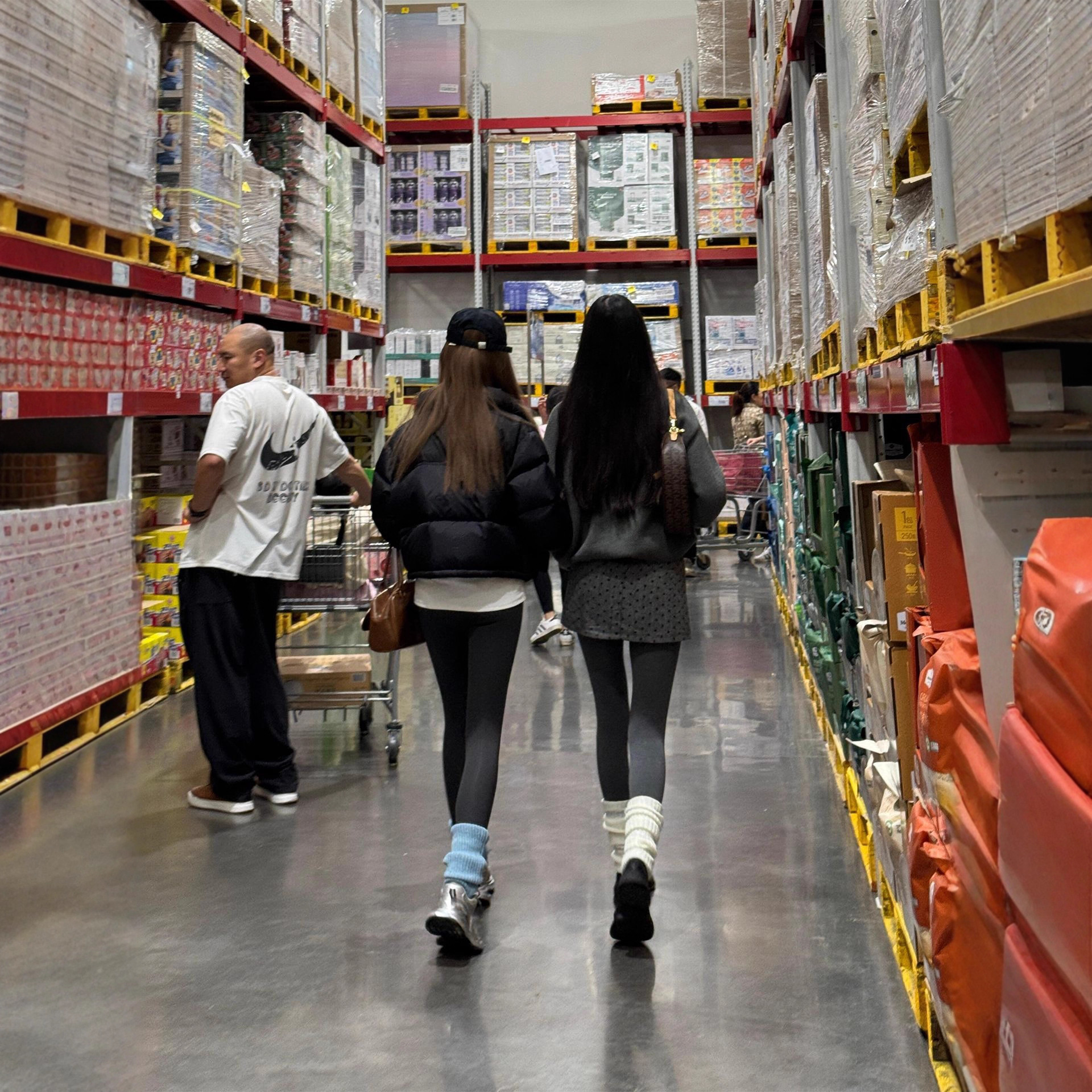 毛呢波点半身裙子女秋冬季2025新款a字包臀裙小个子短裙冬超好看