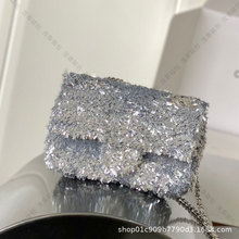 ���K��Ƭ�����С���L朗l��Ůʿ�μ��б���Ů���߼��о����ļ�