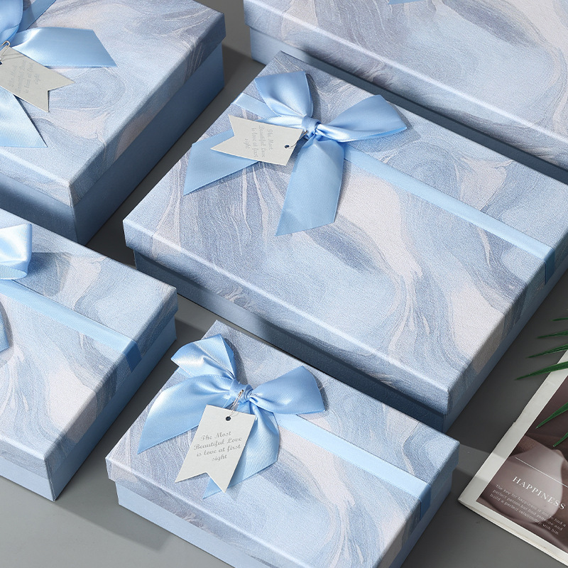 Nueva caja de regalo de lazo de color de tinta para novia, regalo de mano, fabricante de cajas de embalaje de cosméticos de San Valentín en stock image 7